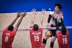 开云体育入口-沙尔克04在赛场上表现出色领先对手的简单介绍