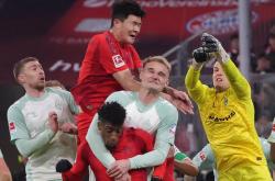 开云体育登录-拜仁慕尼黑大胜云达不来梅，压倒性胜利让对手无还手之力