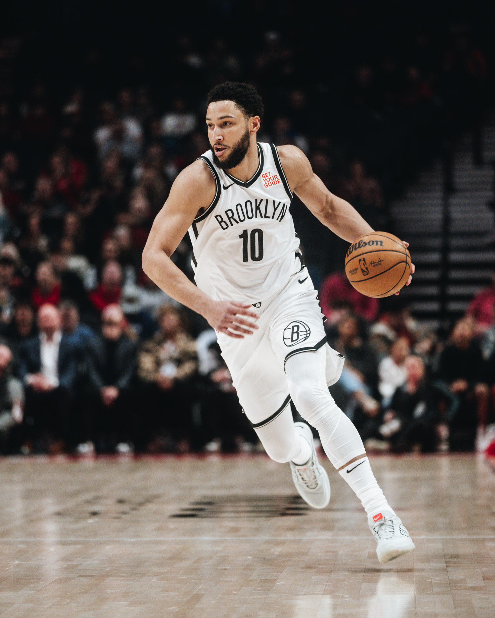 鹈鹕客场惨败,猛龙轻松取胜 鹈鹕客场惨败,猛龙轻松取胜