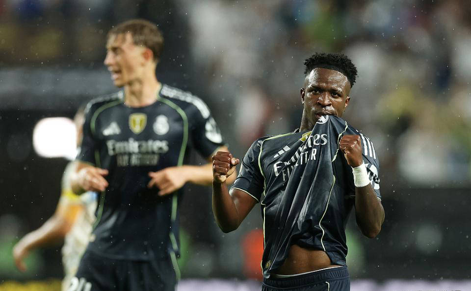 关于皇马晋级欧冠八强！克罗斯神助攻太妃糖，卢卡斯绝杀巴黎圣日耳曼的信息