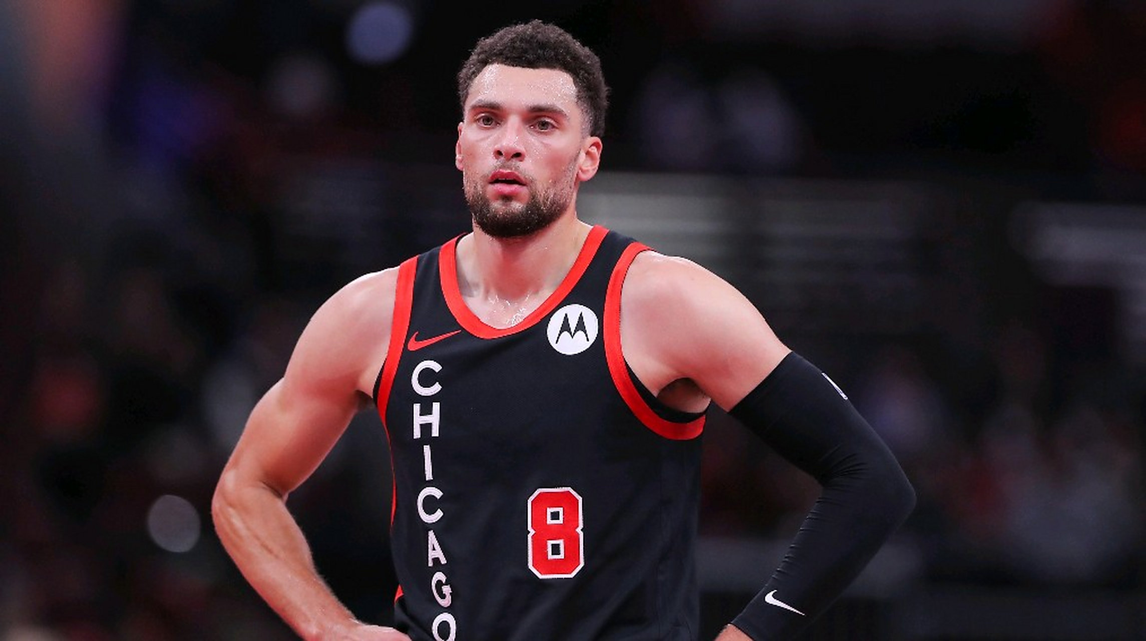 公牛擒下尼克斯，拉文独得35分