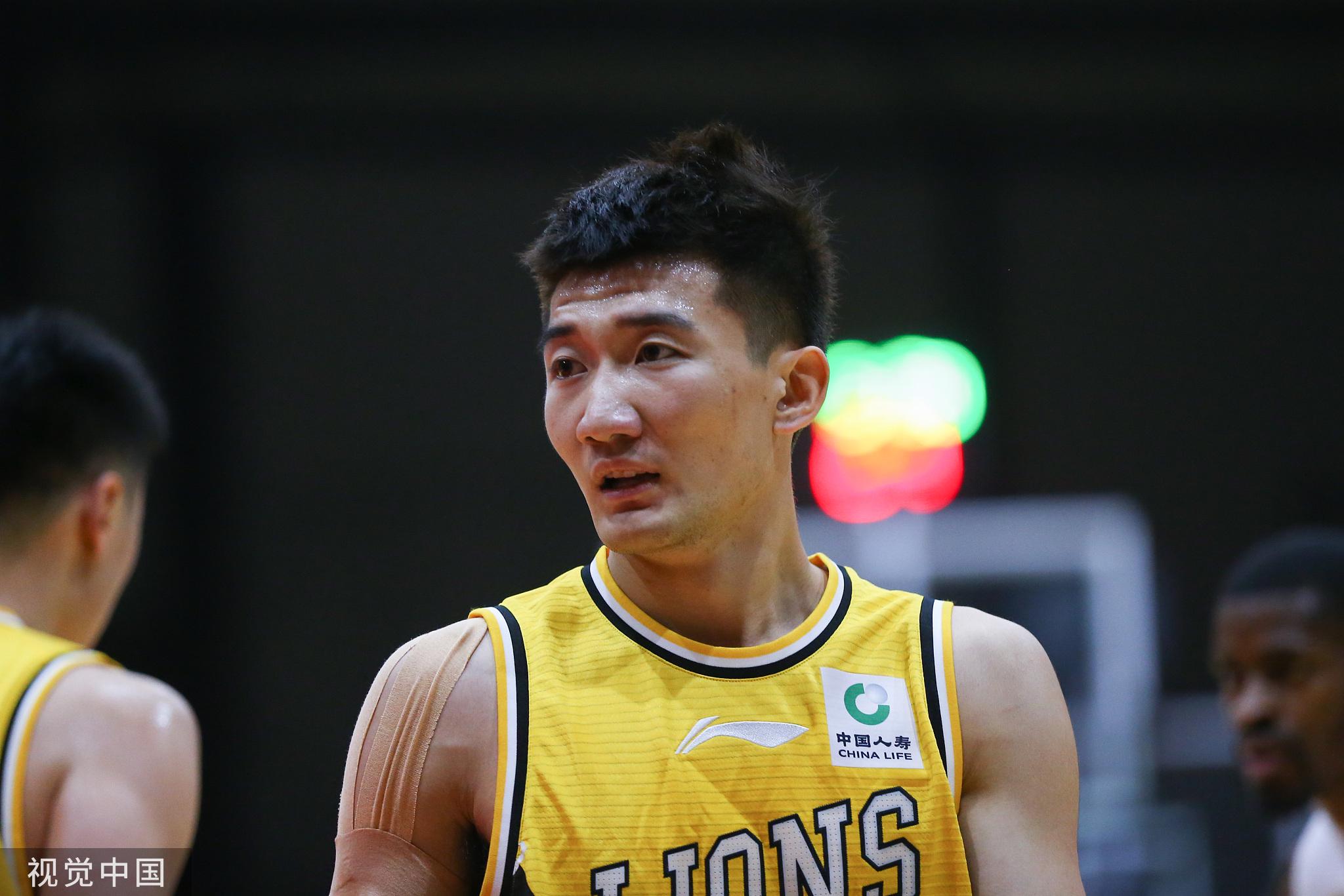 雄鹿横扫广东队，孙铭徽刷新纪录