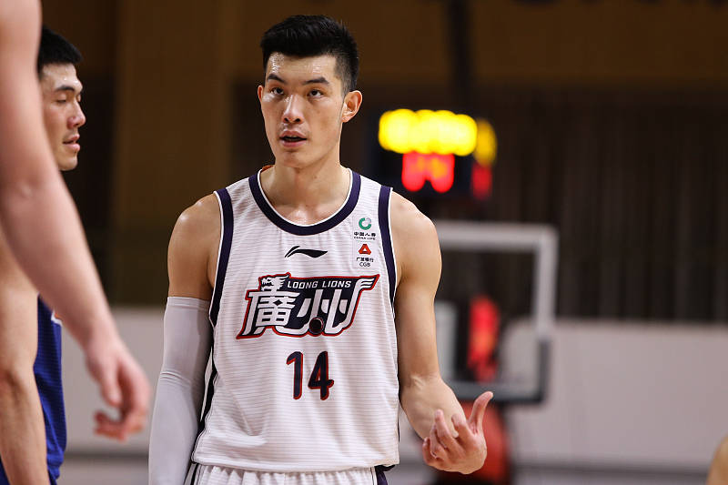 关于上海队横扫新疆队,高诗岩惊艳四座的信息 关于上海队横扫新疆队,高诗岩惊艳四座的信息