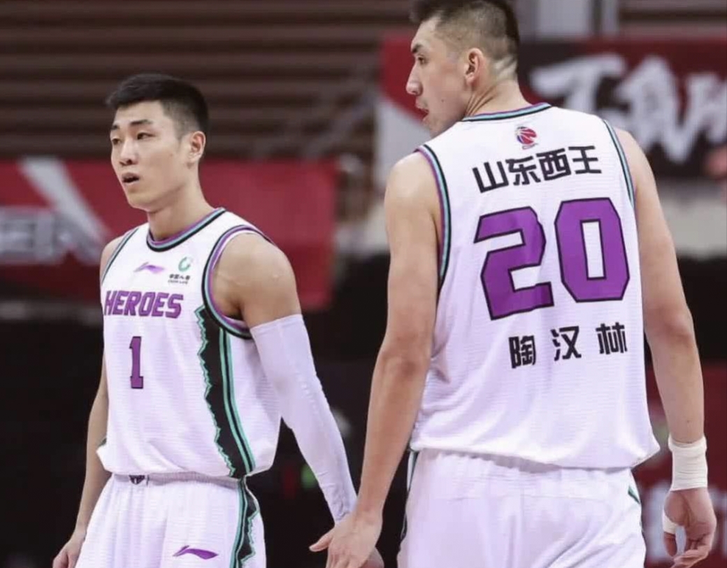 关于上海队横扫新疆队,高诗岩惊艳四座的信息 关于上海队横扫新疆队,高诗岩惊艳四座的信息