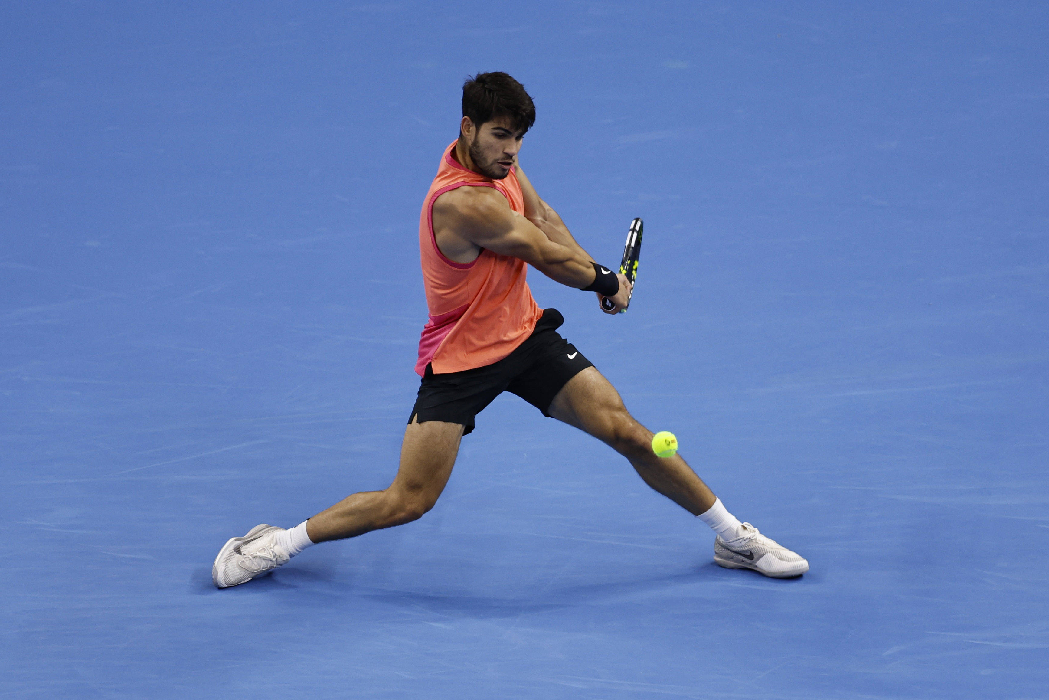 关于ATP总决赛险胜美网，阿尔卡拉斯惊艳四座的信息